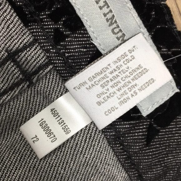 Chico's Denim Velvet Floral Ultimate Fit Jeans Women’s 1.5 8 Goth Whimsigoth - Picture 10 of 13